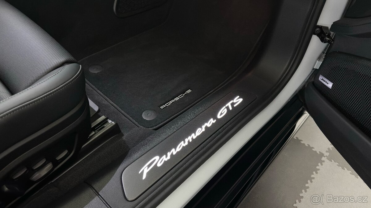 PORSCHE PANAMERA, GTS / ZÁRUKA / TOP VÝBAVA - 18