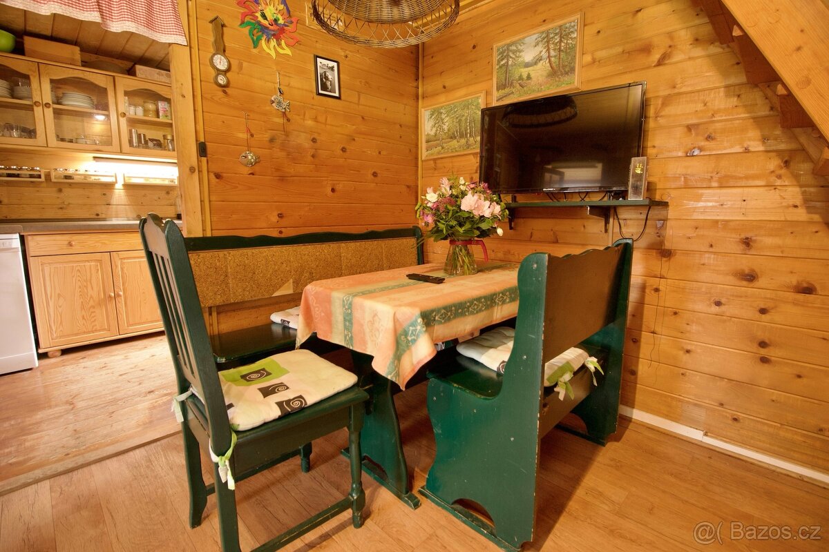 Prodej chaty 40m2 s rozlehlým pozemkem 1007m2 v obci Hraběší - 18