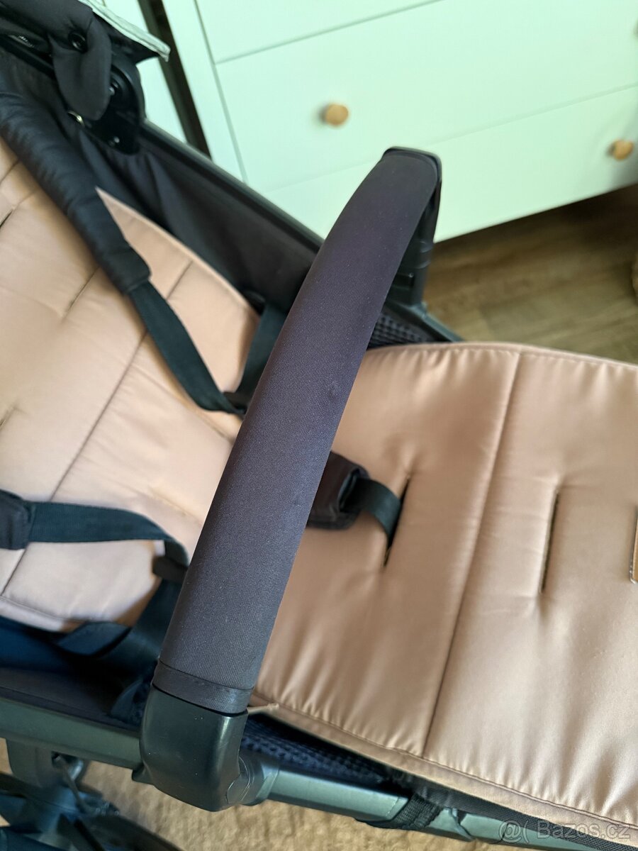 Thule Urban Glide 2 black vč. příslušenství - 18