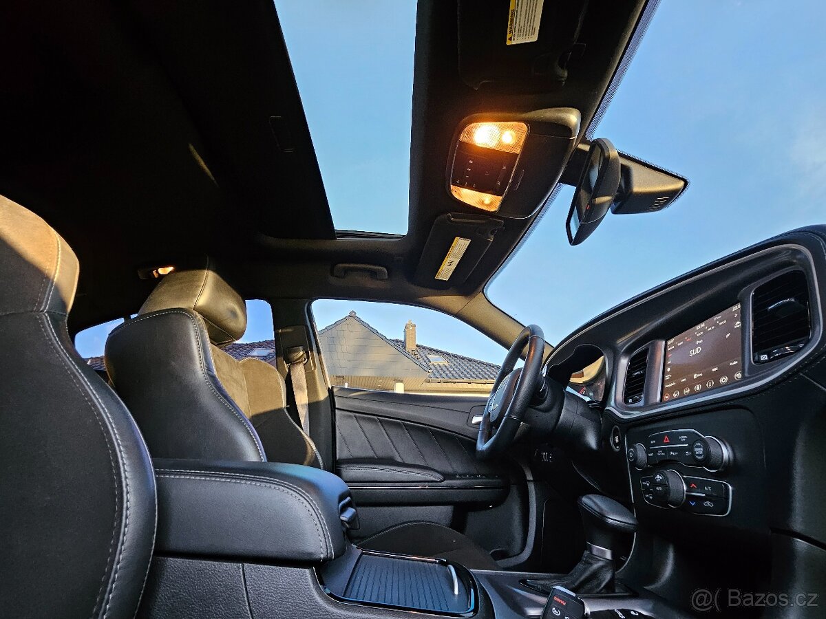 Dodge Charger 5.7 R/T Plus Black Night - 18