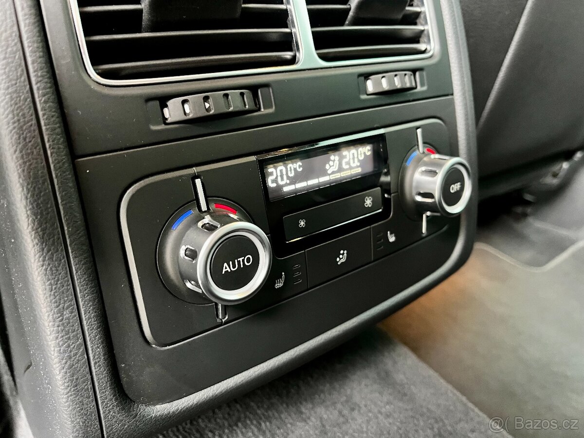 VW Touareg 3.0TDI 180kW WEBASTO Tažné VÝHŘEV Bi-Xenony NAVI - 18