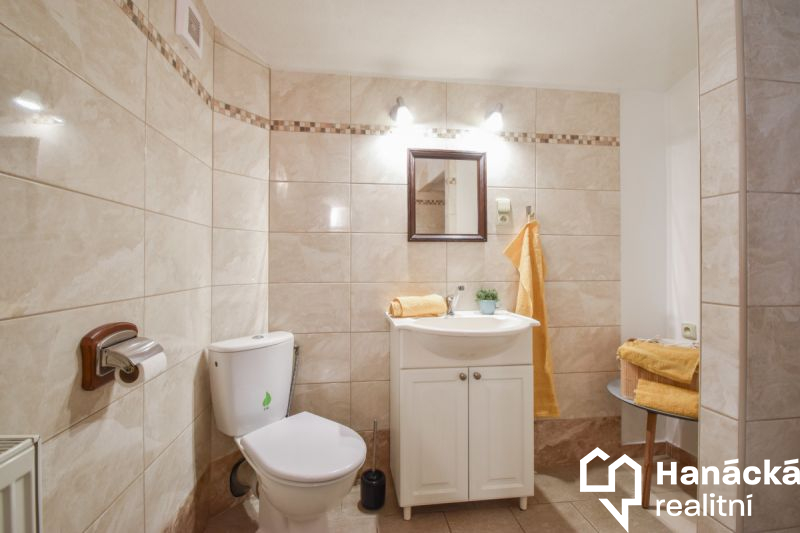 Prodej rodinného domu u Šternberka - 18