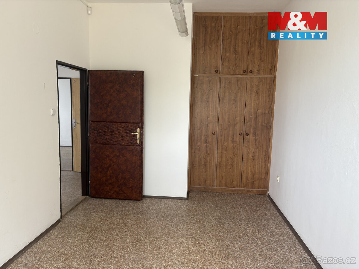 Pronájem kancelářského prostoru, 500 m², Háje - 18