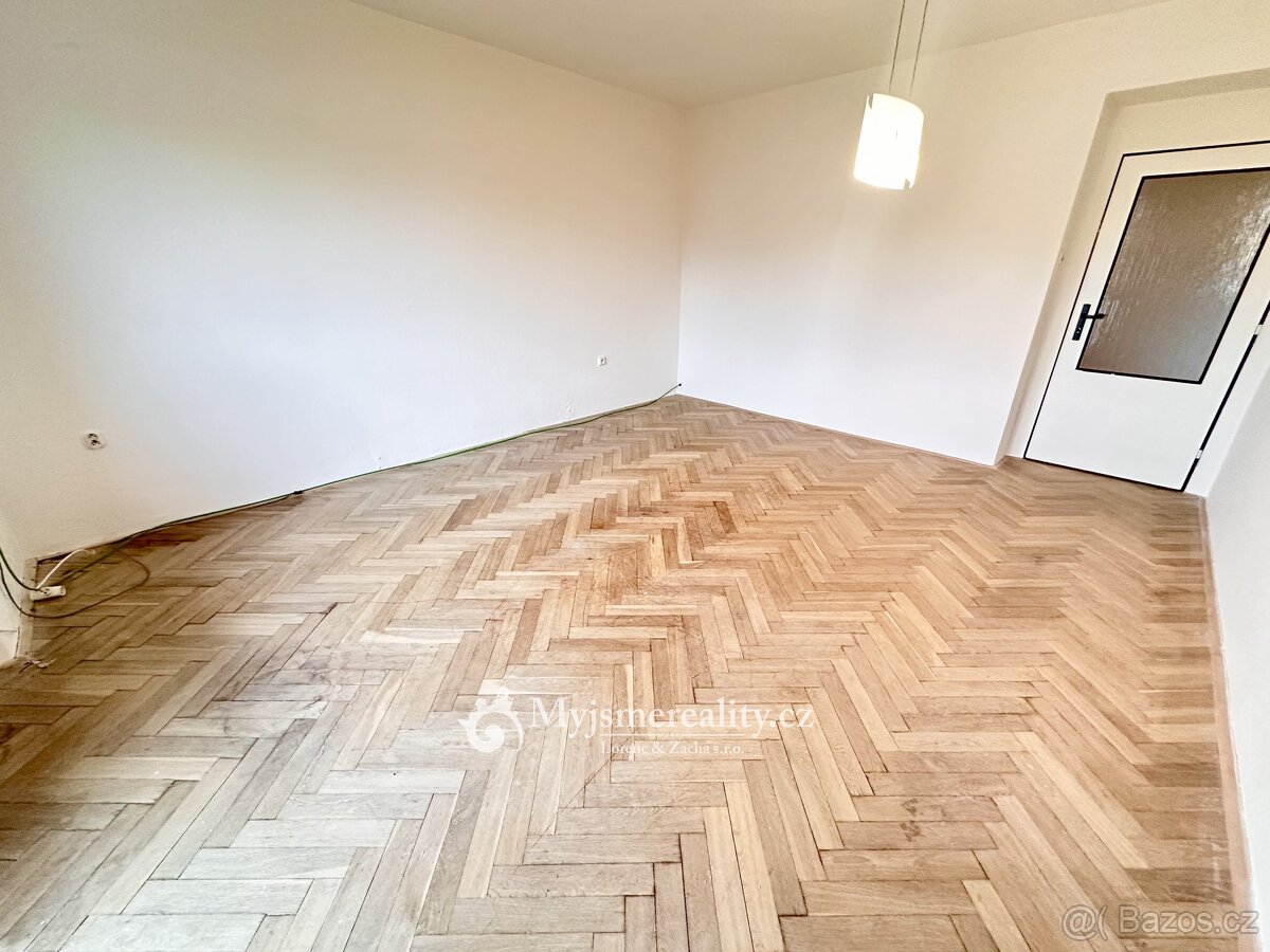 Prodej bytu 3+1 73 m2, užitná plocha 95 m2 + pozemek/zahrada - 18