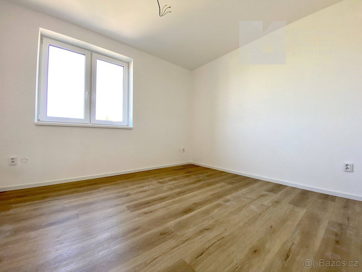 Prodej rodinného domu 5+kk, 165 m², Pozemek 451 m², Garáž - 18