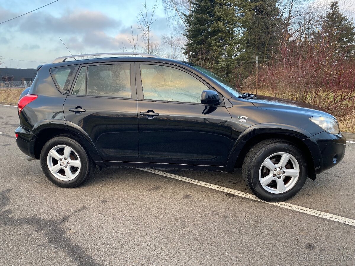 TOYOTA RAV4 2.2 D4D ROK 2009 BEZ KOROZE - 18