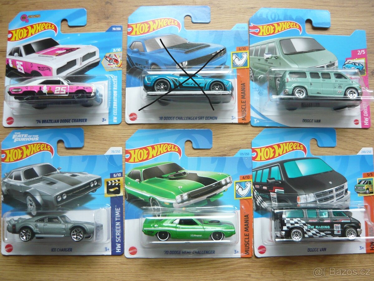 AUTÍČKA HOT WHEELS - 18