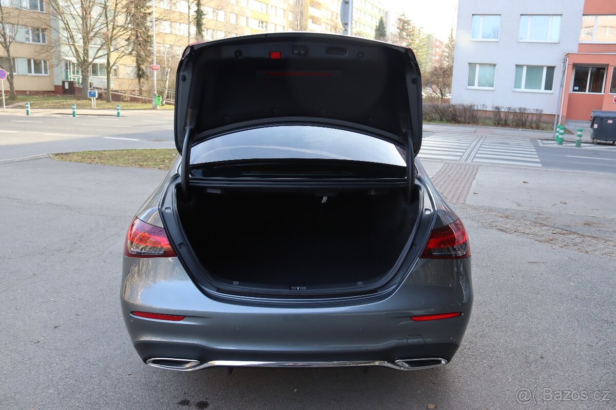 MERCEDES-BENZ E 400D 4MATIC AMG PAKET 243kW - 18