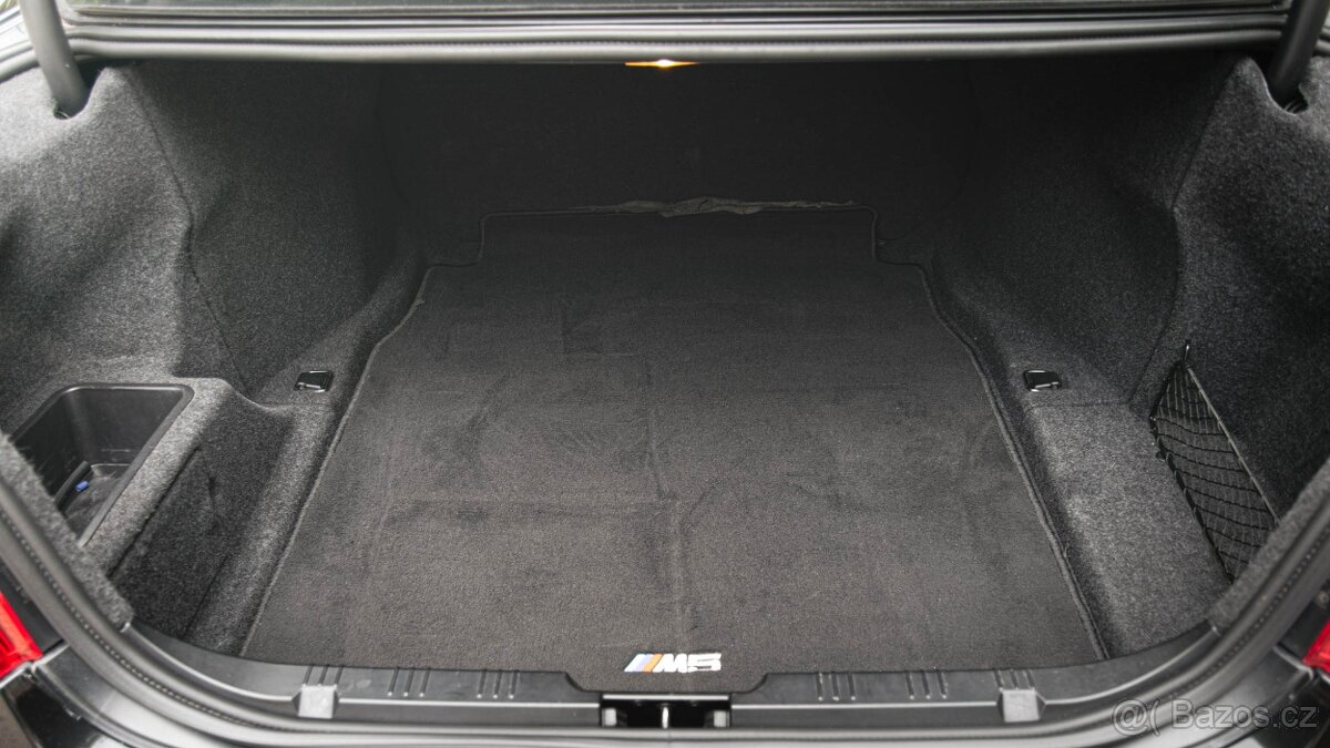 BMW M5, E60 V10 5,0/373kW 500HP - 18