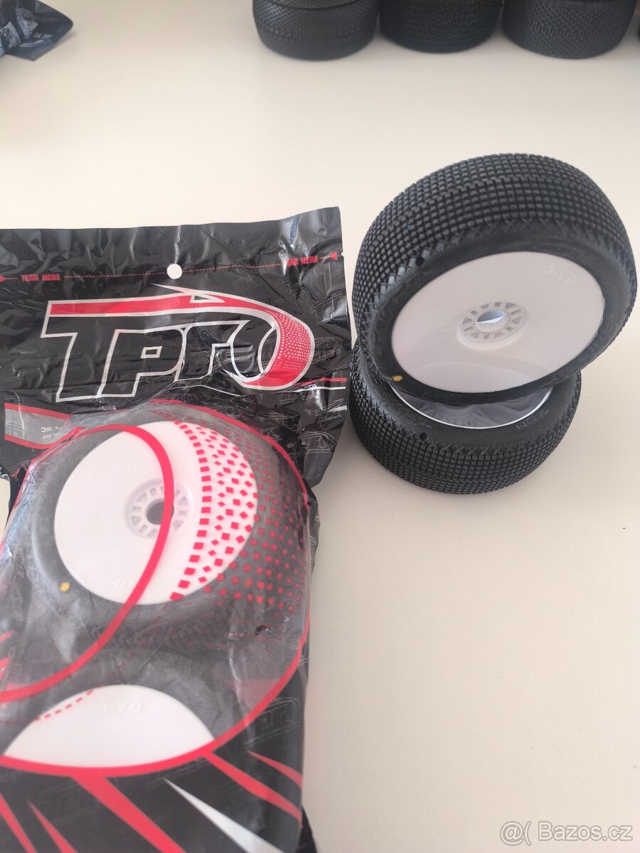 Team Corally Radix 4S - 18