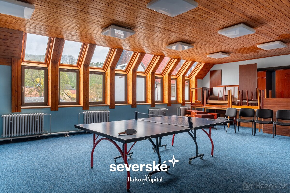 Prodej zavedeného hotelu a restaurace se stálou klientelou - 18