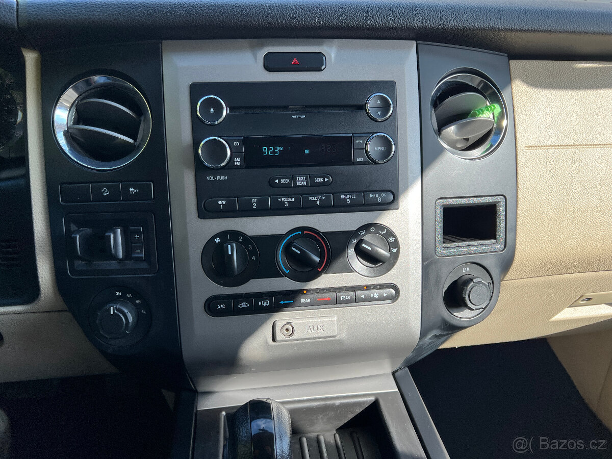 Ford Expedition 3.5 V6 benzín, 59 000 km, 4x4, rok 2015 - 18