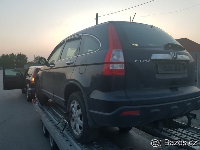 Honda CRV pred i poface na náhradní díly - 18