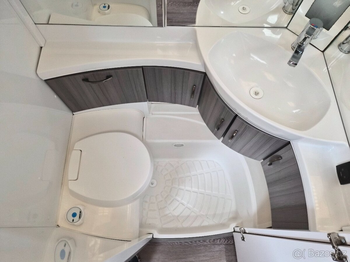 Karavan Hobby 475 - 18