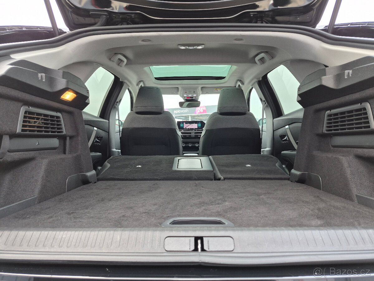 Citroën ë-C4/100kW/SHINE/DPH/NEZÁV.TOPENÍ/PANORAMA - 18