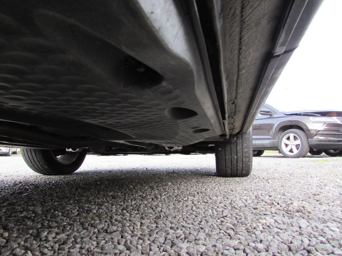 Volkswagen Tiguan 2.0 TDi 103kW DSG 4x4, Serviska, nová STK - 18