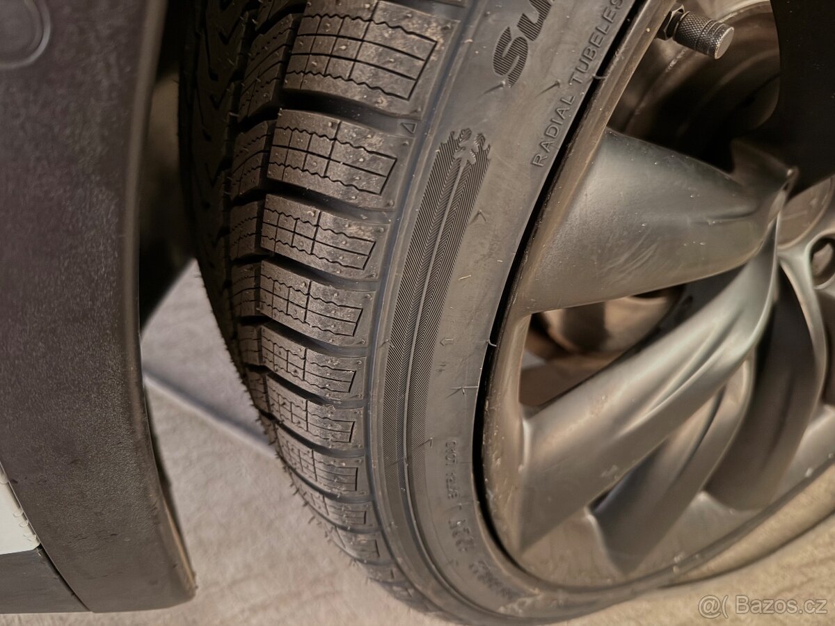 Tesla Model X P100D Performance 568kw 6míst - 18