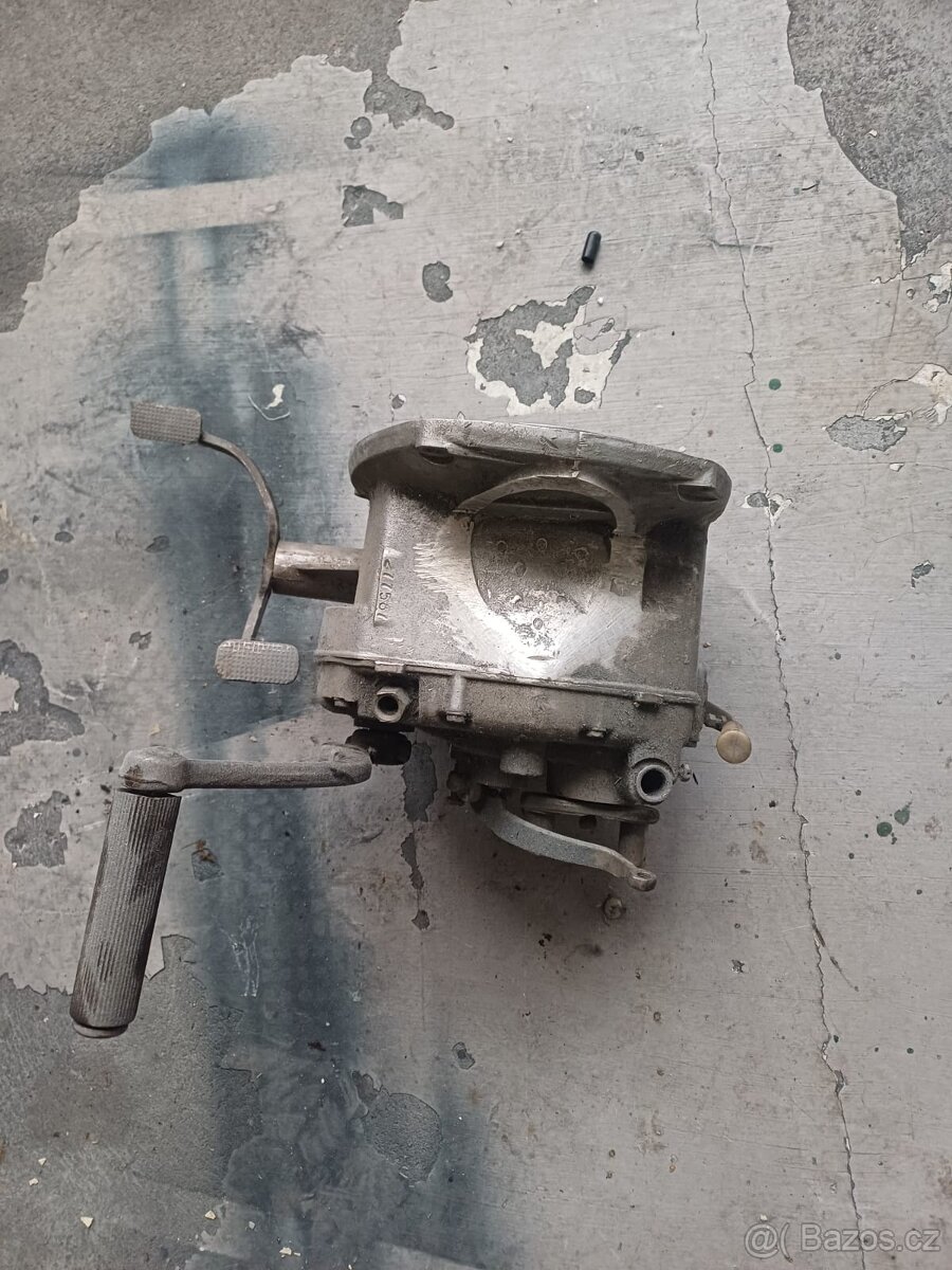 Prodám na motocykl M 72 různé náhradní d - 18