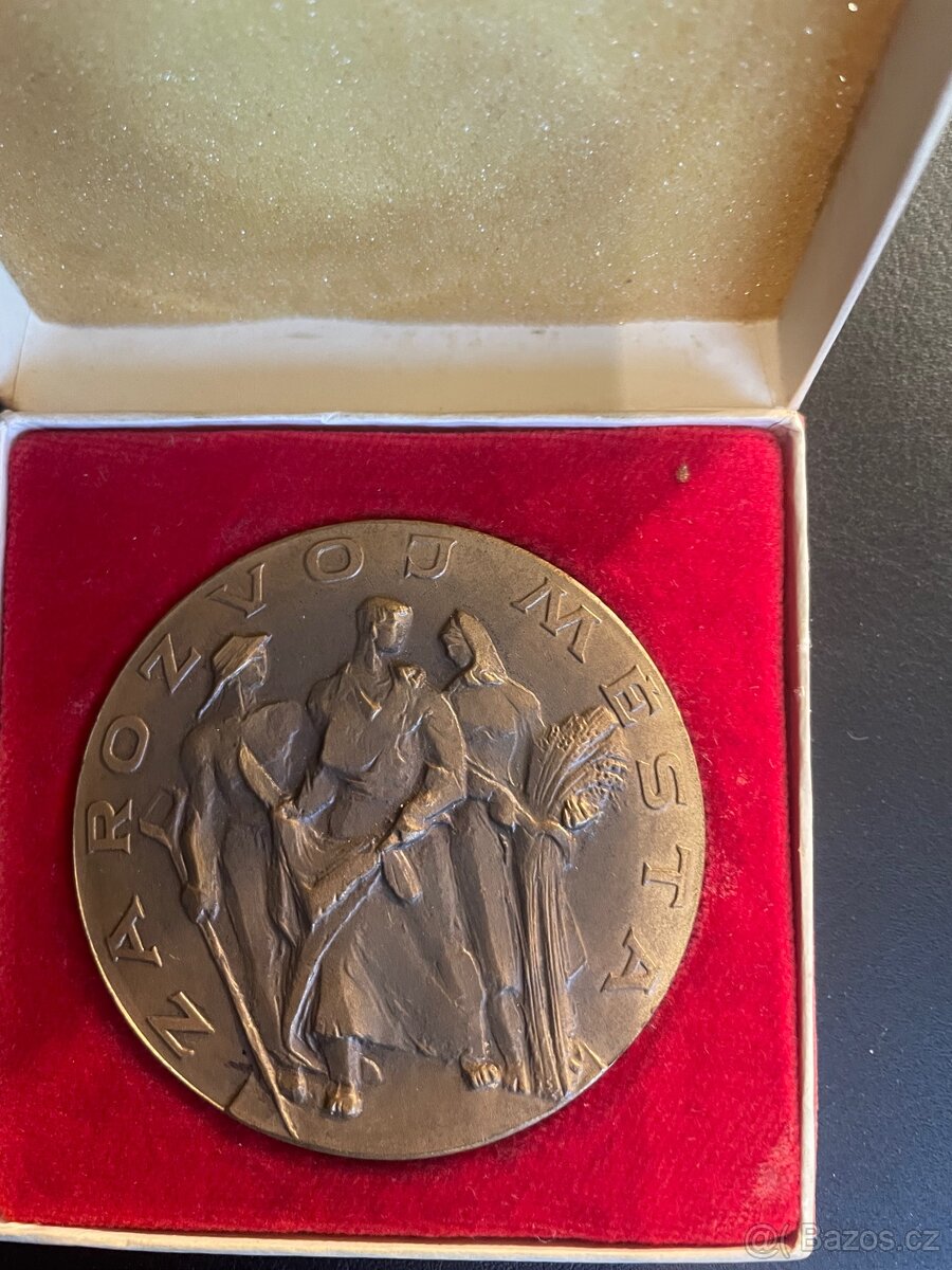 Konvolut pamětních medailí 2 - 18