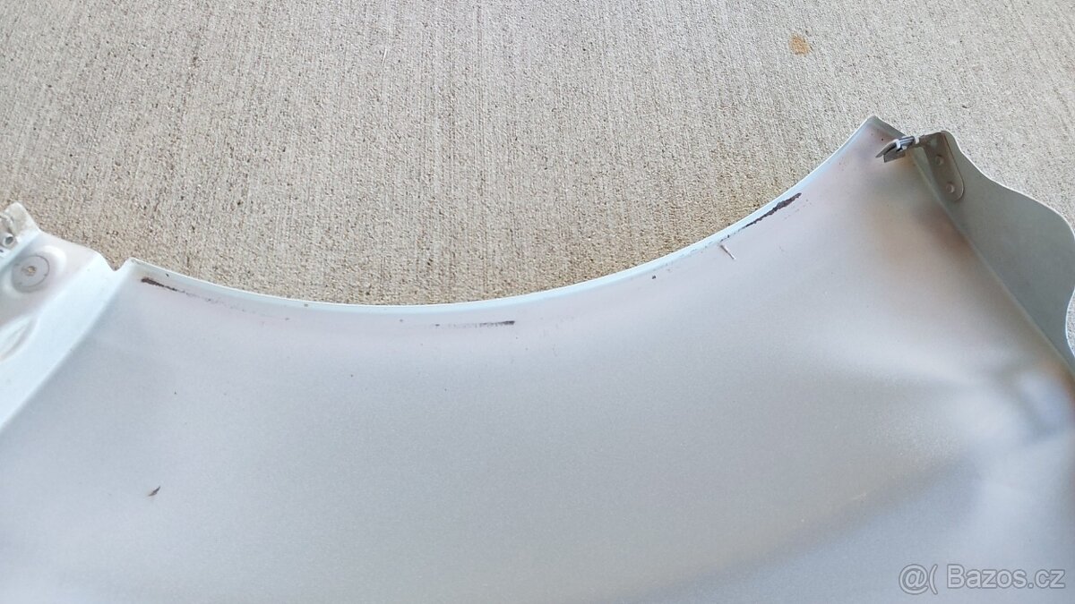 Renault Trafic – Blatníky přední bílé - 18