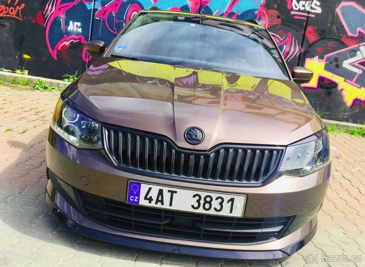 Skoda cerny znak cerne loga emblemy - 18