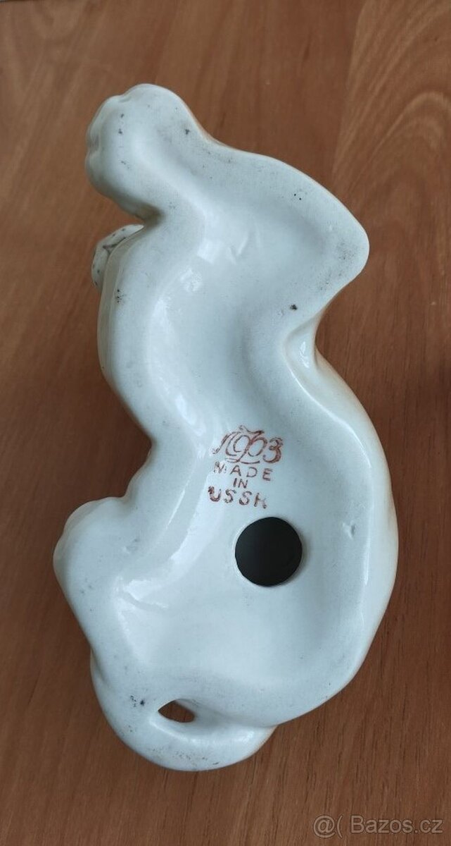 Hrnky, těžítka, figurky, keramika, sklo a dózy dle fota. - 18