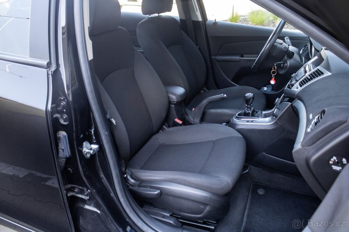Chevrolet Cruze 1.6, 91kW (2012) - 18