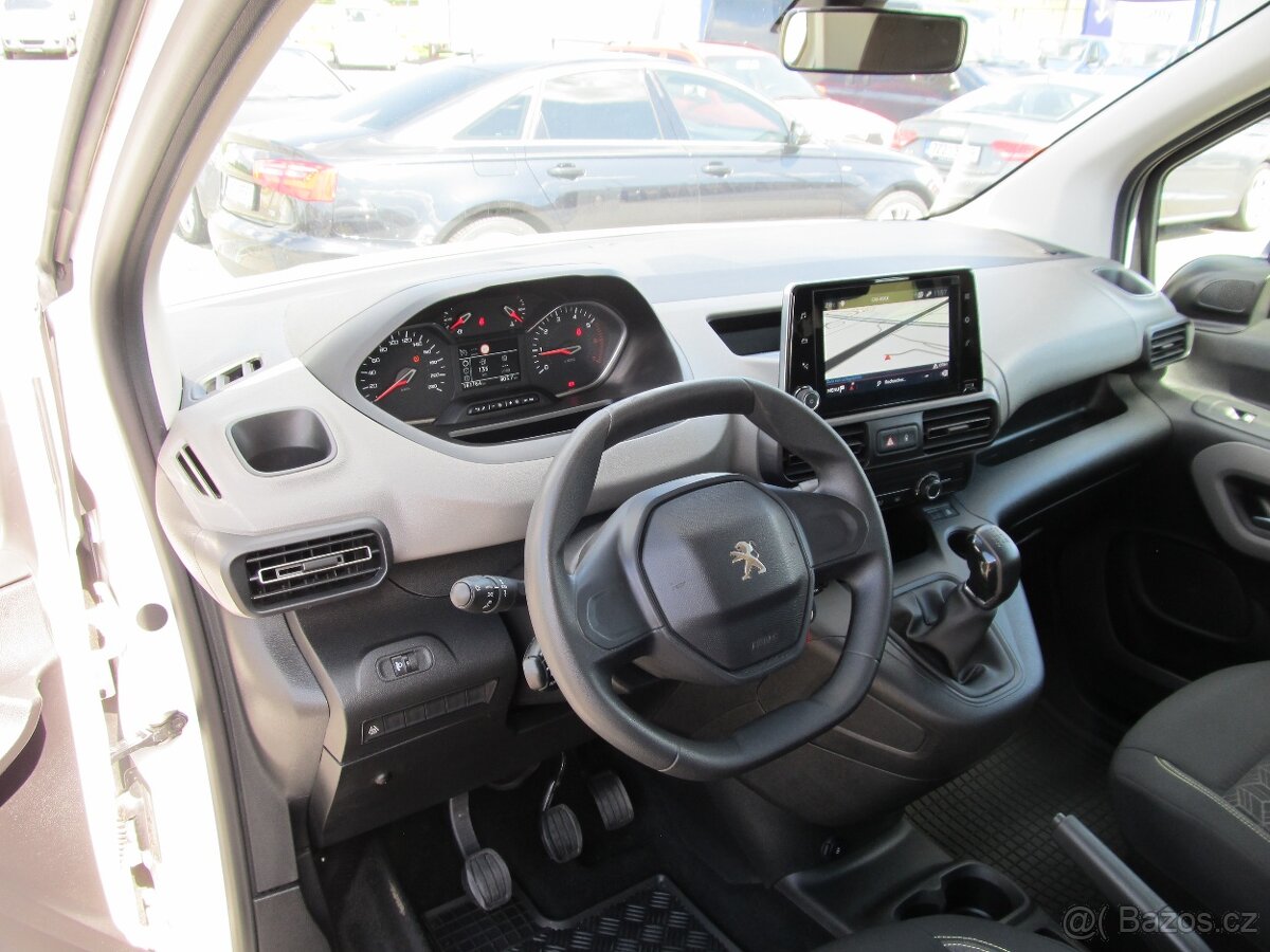 Peugeot Rifter 1.5 BlueHDi 5 míst ČR 1.maj - 18