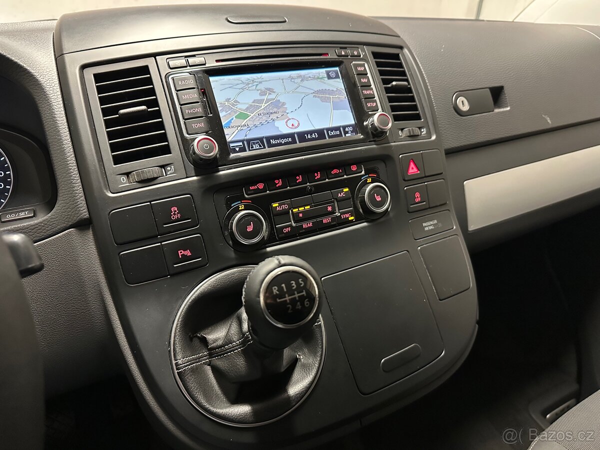 VW MULTIVAN LIFE T5.1 2.0TDI 103kW WEBASTO 7MÍST TEMPO TAŽNÉ - 18