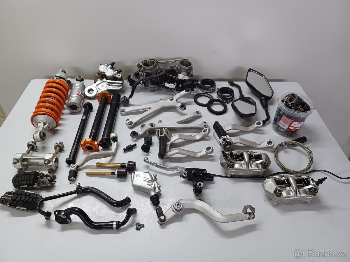 KTM LC8 950 - MOTOR NA DÍLY - 18