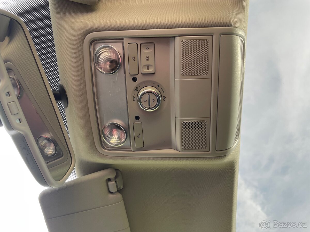 VW Golf VI 1.4 TSi r.v. 2010, serviska, bixenony, alcantara - 18