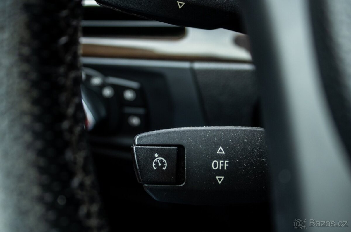 BMW E92 330d xDrive 180kw AT/6 2010 - 18