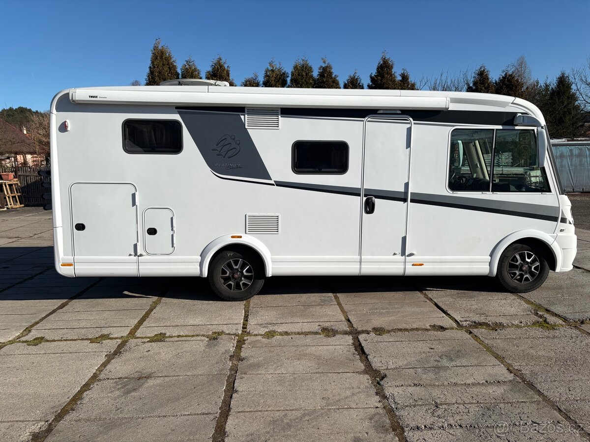 Obytné auto knaus - 18