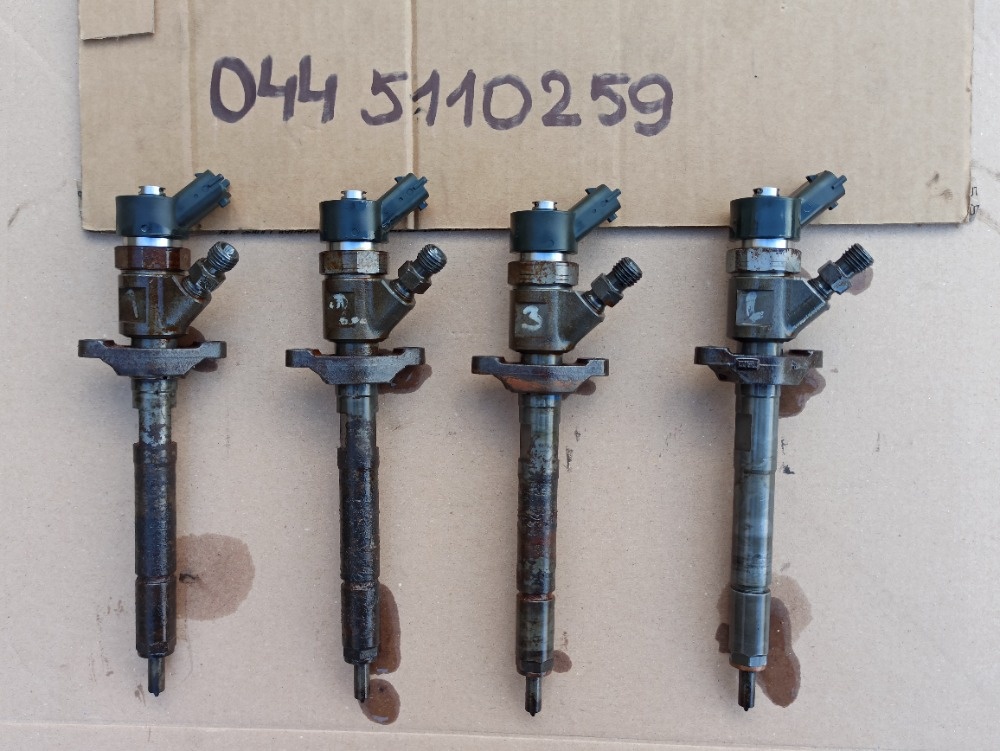 PŘÍSLUŠENSTVÍ MOTORU - CITROEN / PEUGEOT 1.6 HDi - 9HZ - 18