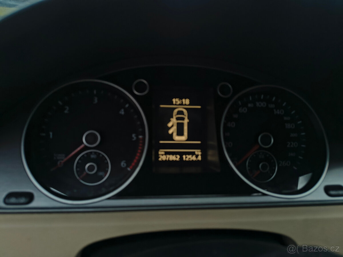 Volkswagen Passat Combi 2.0 TDi DSG - 18