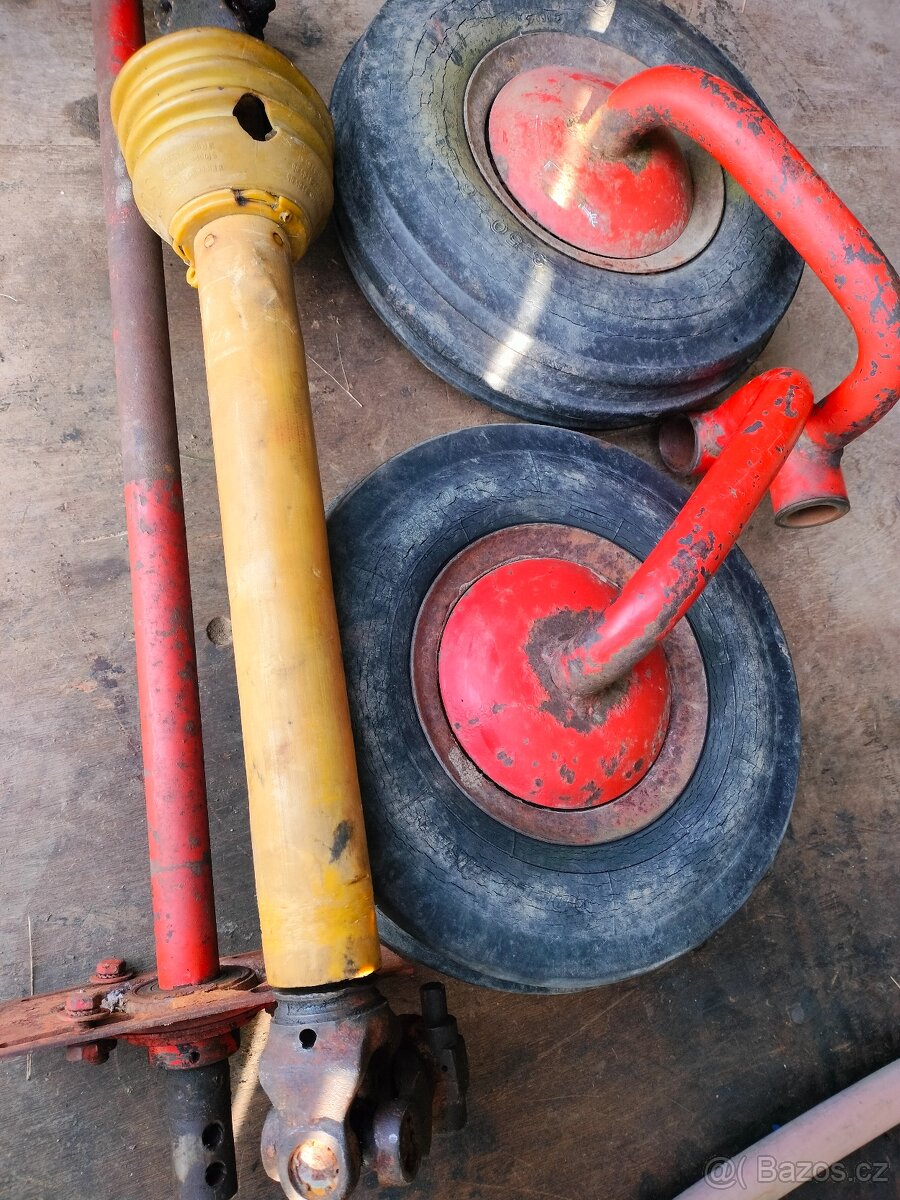 KUHN 280 SHRNOVAČ -- ruzné díly - 18