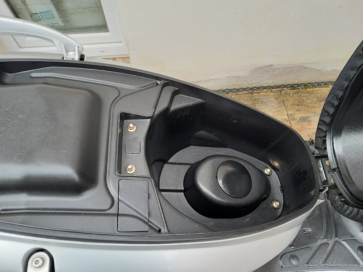 SYM HD 200i Evo, 2009 - 18