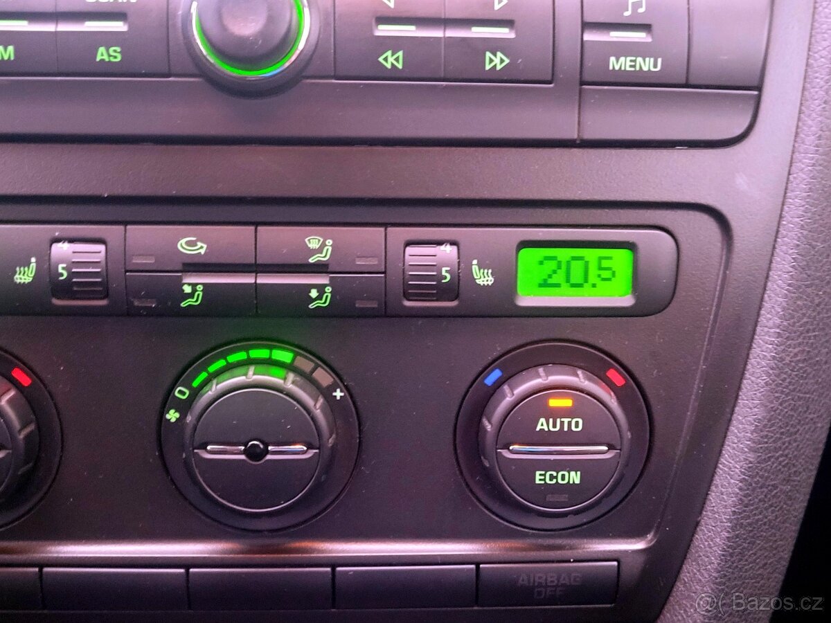 Škoda Octavia Scout 2,0TDi SERV.KNÍŽKA - 18