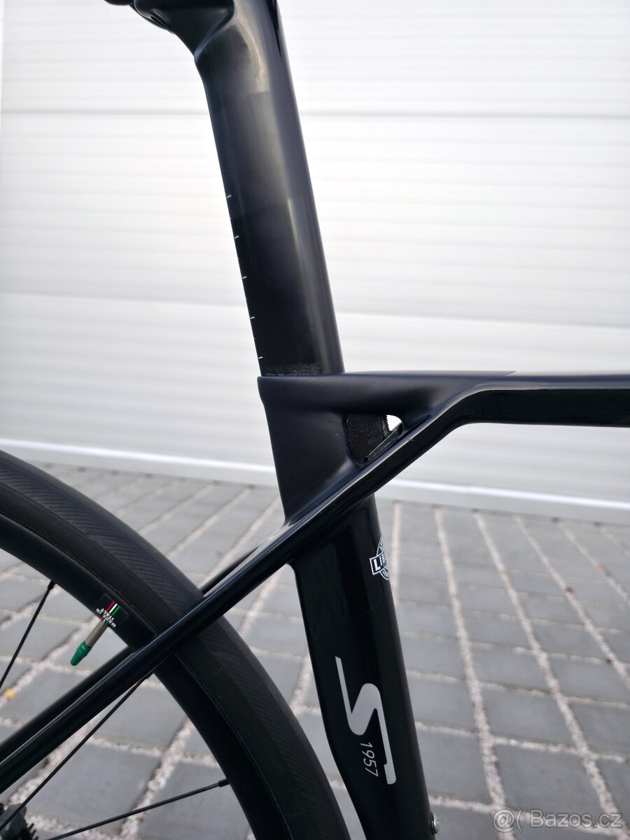 Silniční kolo Scapin Kalibra Carbon Disc Ultegra - 18