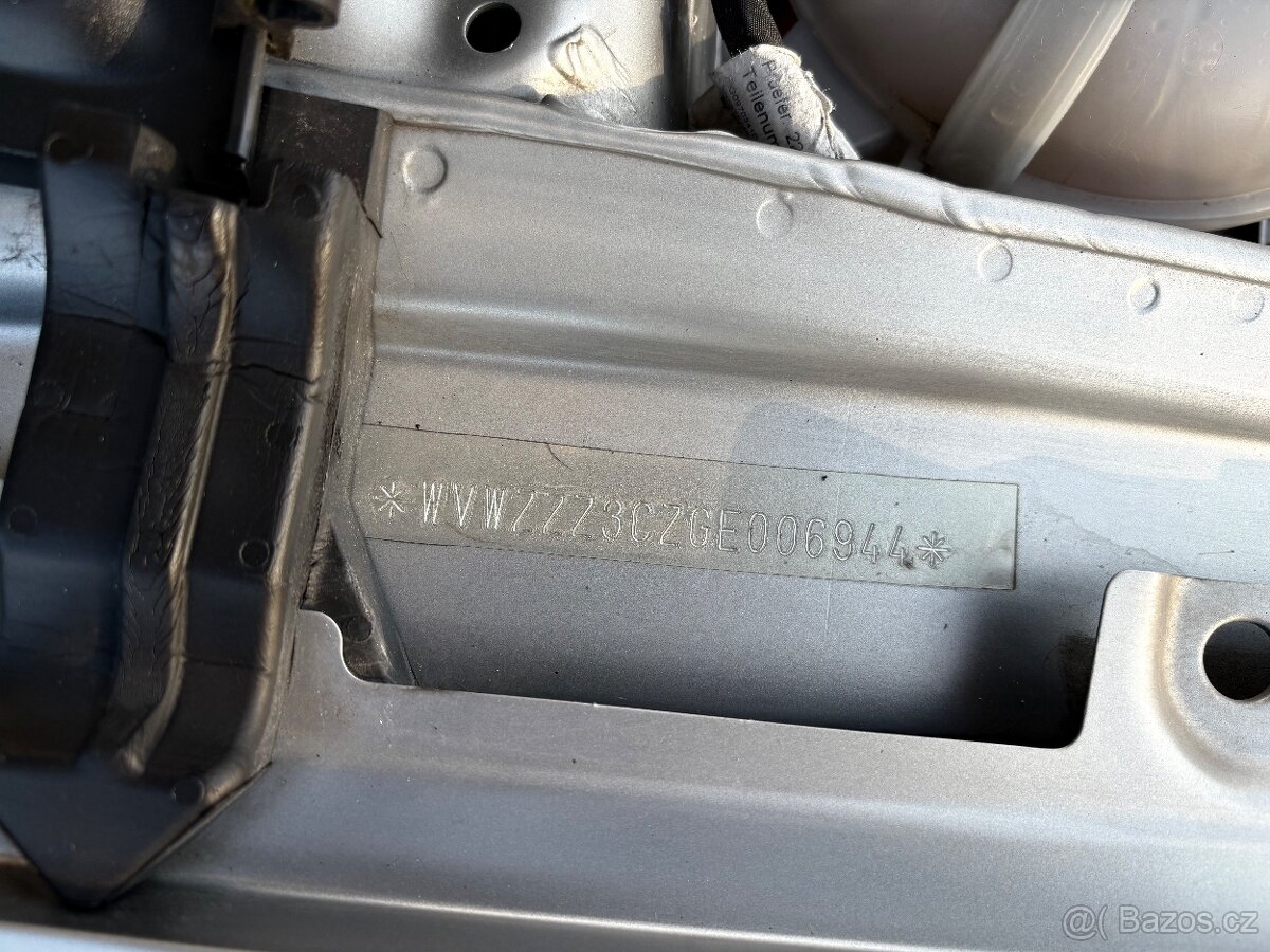 Volkswagen Passat 2.0 TDI - 18