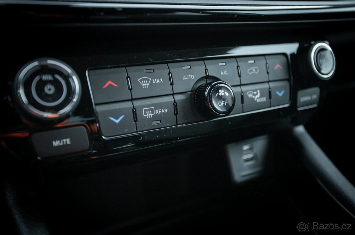 Jeep Compass 1.5 e-Hybrid Night Eagle, 96kW, AT7 - 18