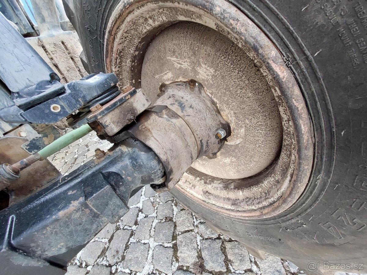 Traktor Hew Holland T4.95 - 18