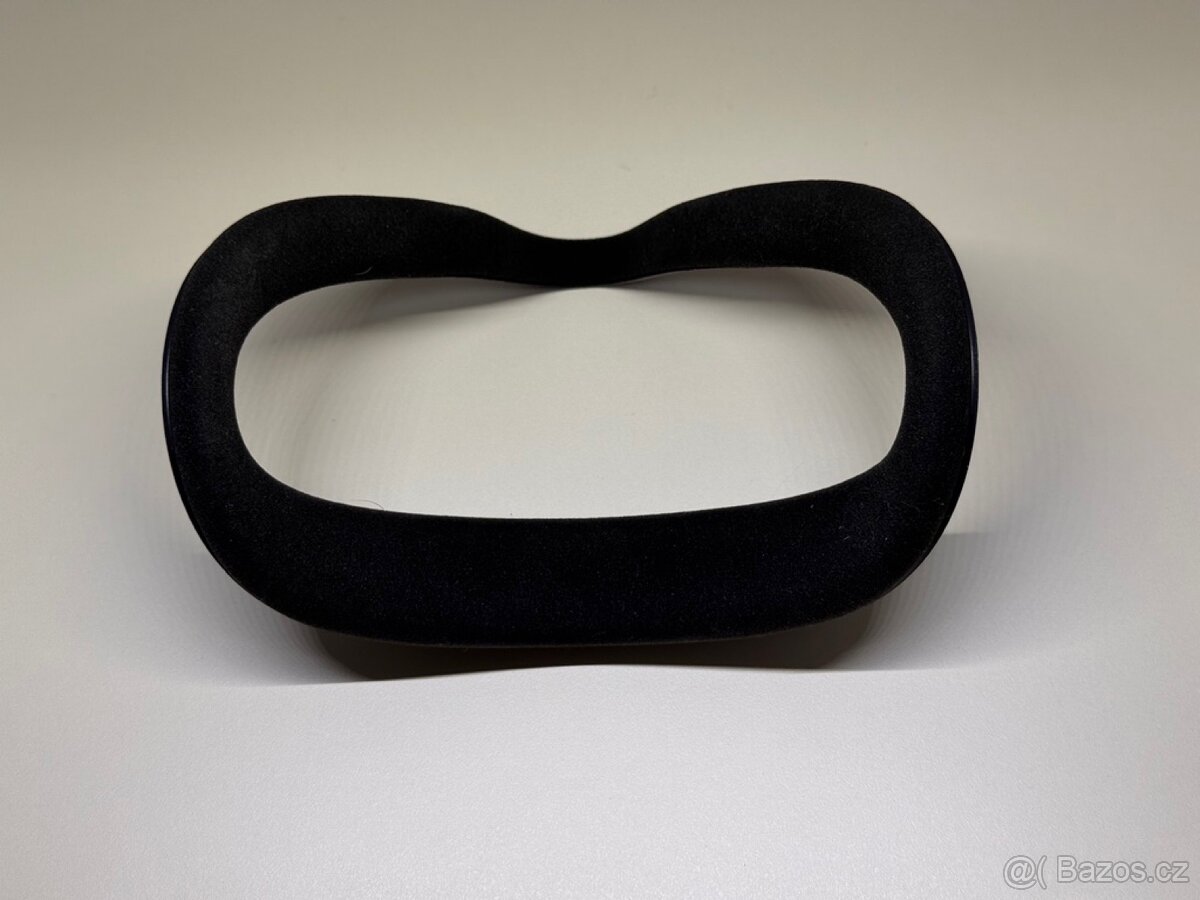 Meta Quest 2 256GB + Elite Strap + pouzdro - 18