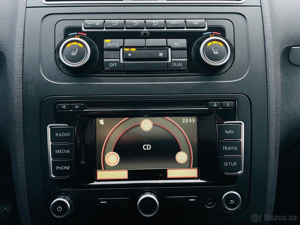 Volkswagen Touran 1.2TSI MANUÁL 77KW 7MÍST VÝHŘEV SENZORY - 18