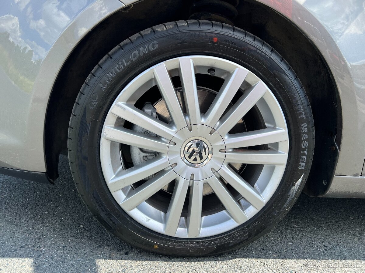 Volkswagen Touran, 2.0 TDi 125kW 7 MÍST, TAŽNÉ - 18