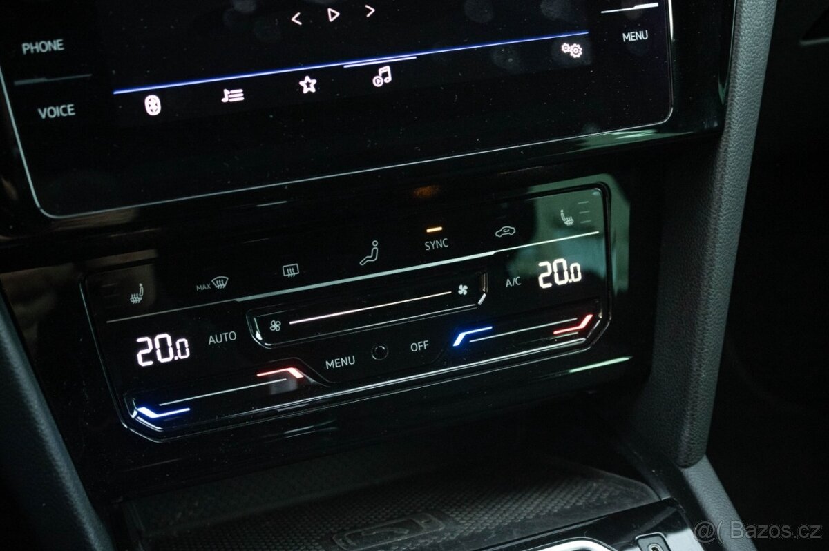 Volkswagen Passat Variant 2.0 TDI Elegance DSG - 18