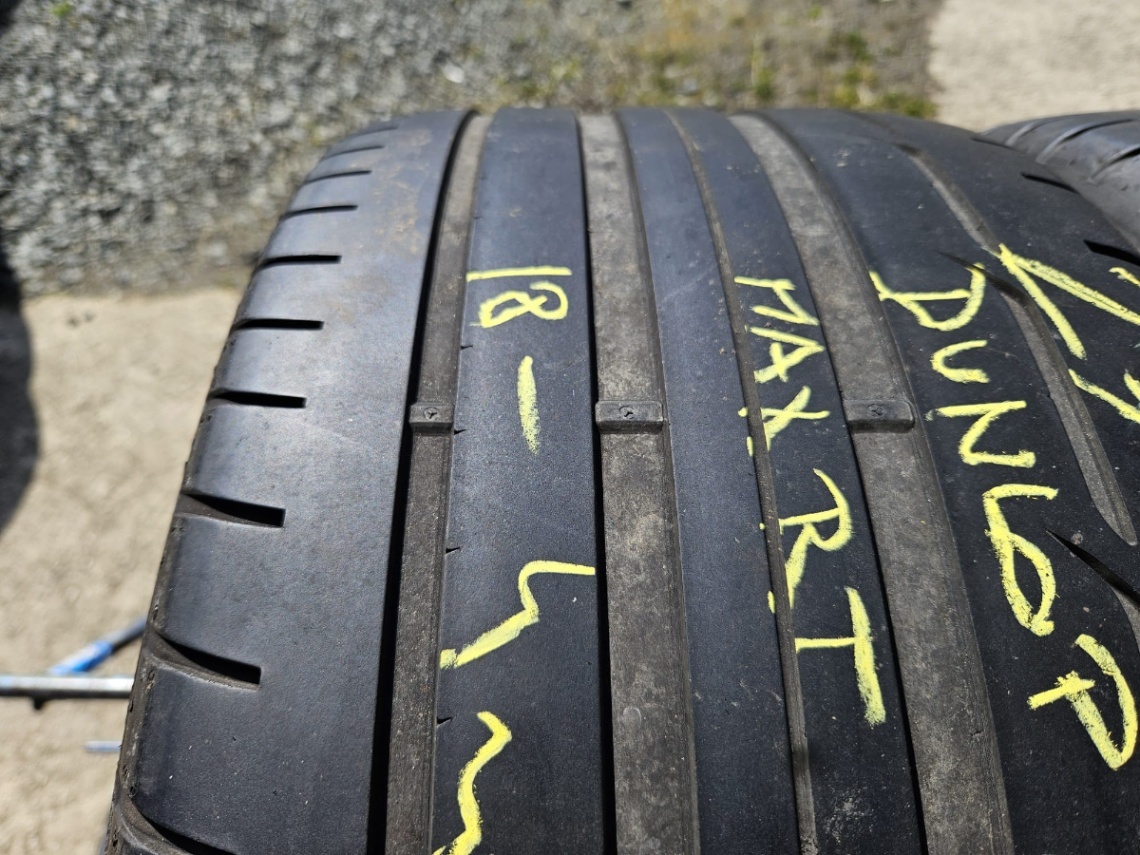 275/40R19 - 18