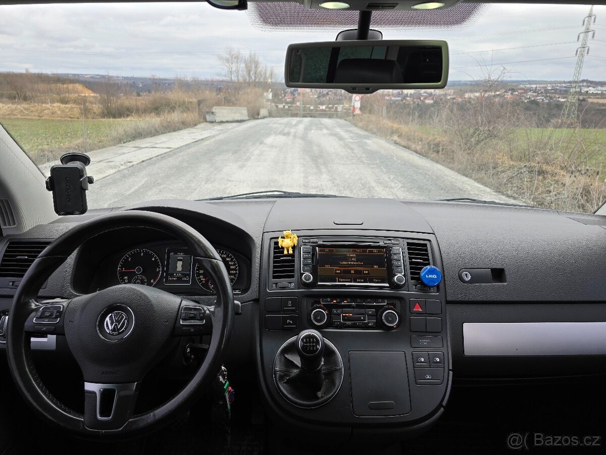 VW Multivan T5.1 2.0TDi Highline - 18