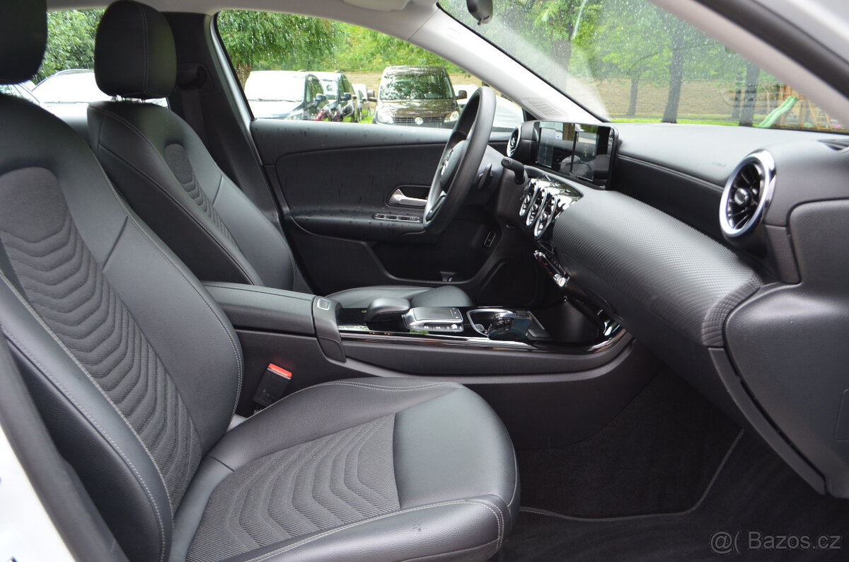 PRODÁM MERCEDES BENZ A 180D NOVÝ MODEL 2022 119.000KM DPH - 18
