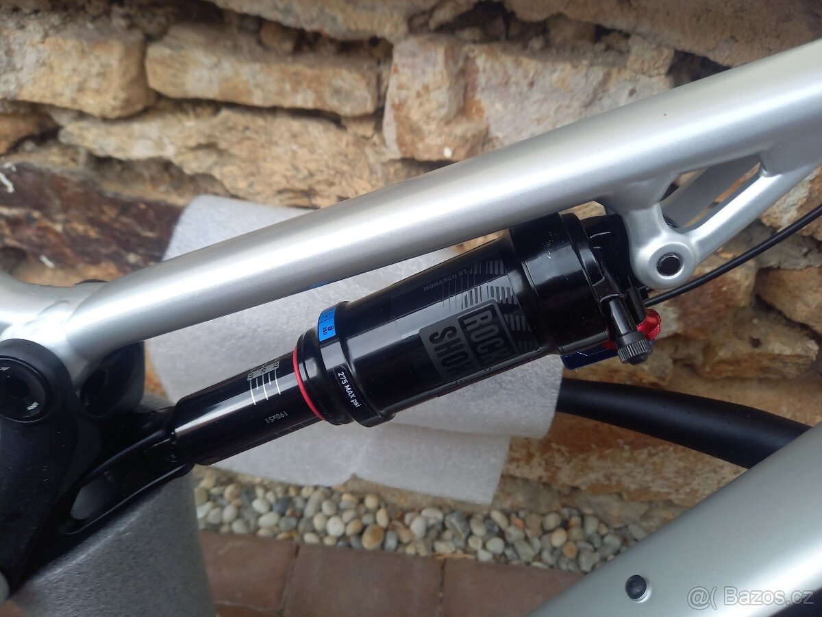 NOVÉ Celoodpružené MTB+ Škoda- Rockshox- Shimano Deore. - 18